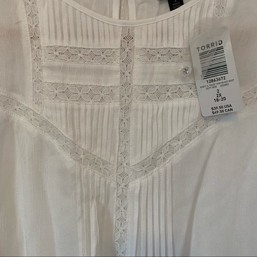 TORRID White Gauze Lace Inset Pintuck Tank 2x